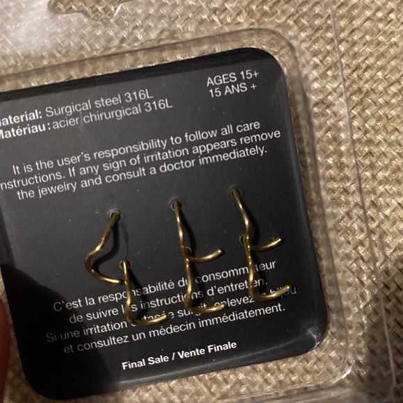 🎀4/$25 🎀✨New✨18k Gold plated nose piercings - Picture 3 of 3